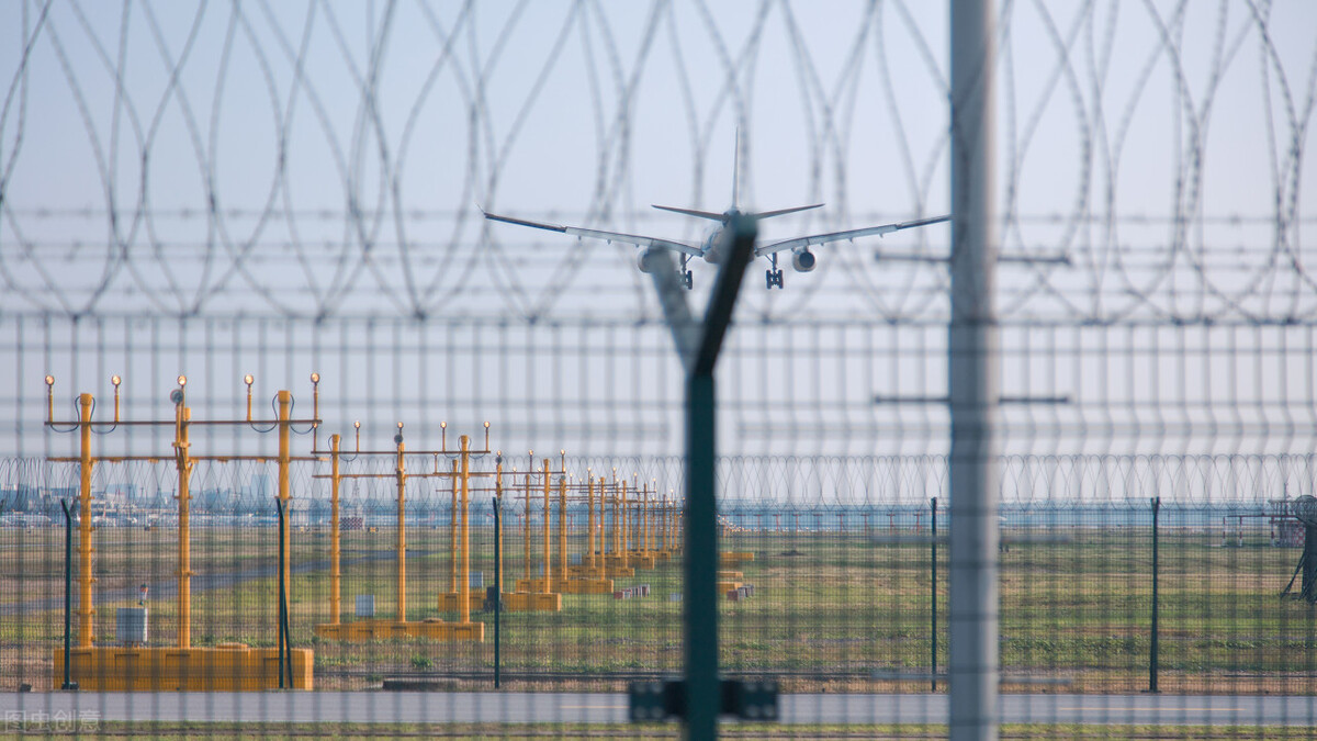 這是一個女孩，在看守所和監獄的真實記錄